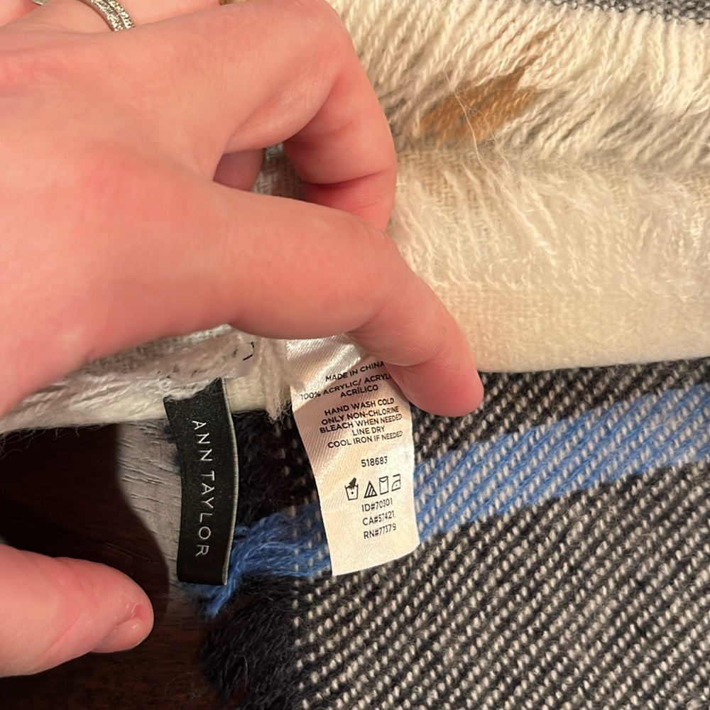 Scarf - Picture 2 of 2